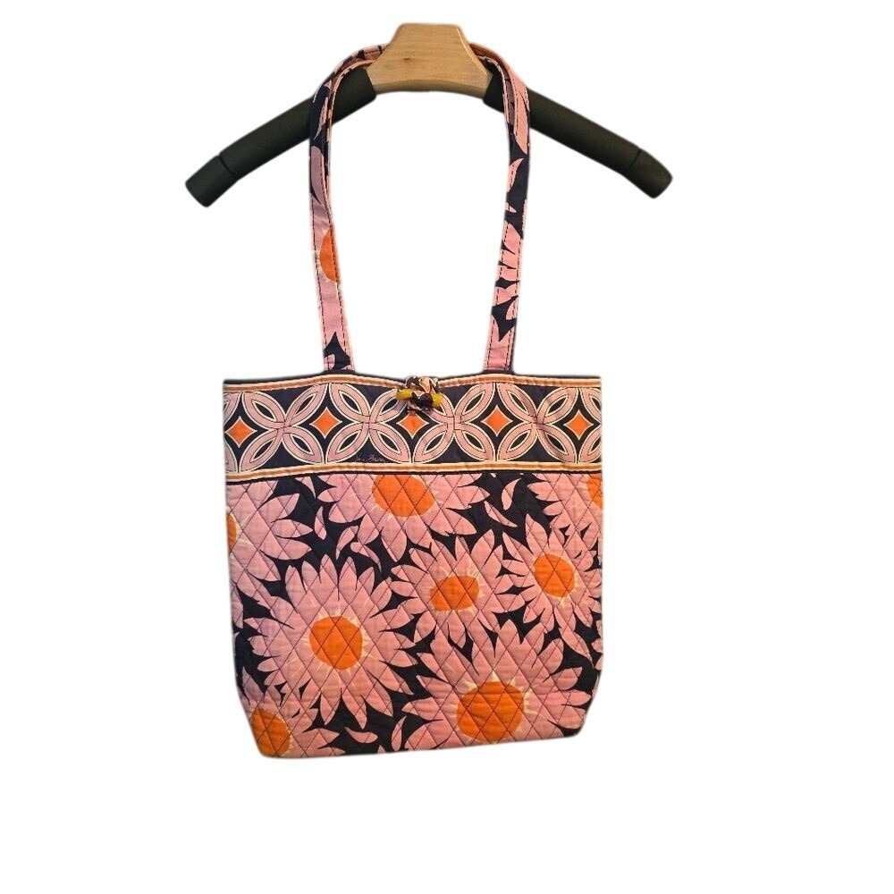 Vera Bradley Sun Valley Quilted Cotton Tote Bag Pink‎ Orange Floral Toggle Close